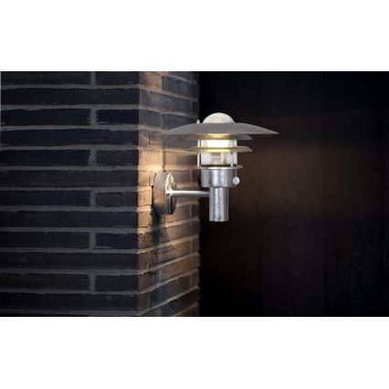 Nordlux - āra sienas gaismeklis ar kustības sensoru LONSTRUP 1xE27/60W/230V IP44, sudraba