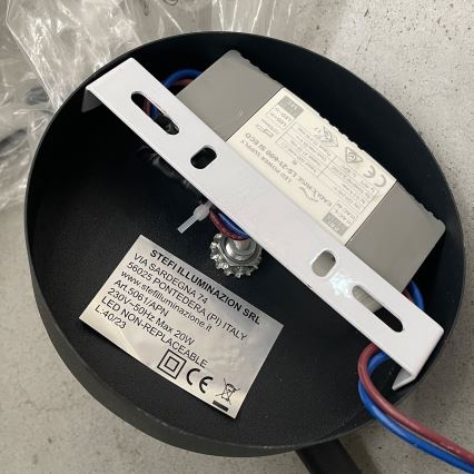 ONLI - LED Sienas lampa TWIST LED/6W/230V 4000K melna