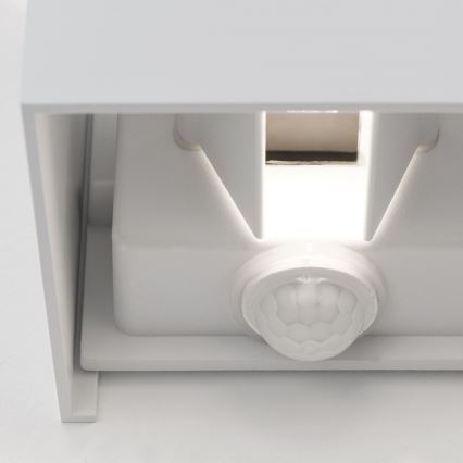 LED Āra sienas lampa ar kustības un krēslas sensoru CUBE-S LED/13W/230V IP54 balta