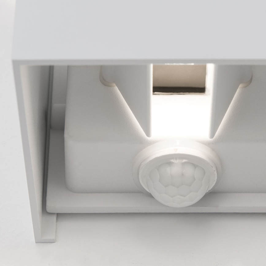 LED Āra sienas lampa ar kustības un krēslas sensoru CUBE-S LED/13W/230V IP54 balta
