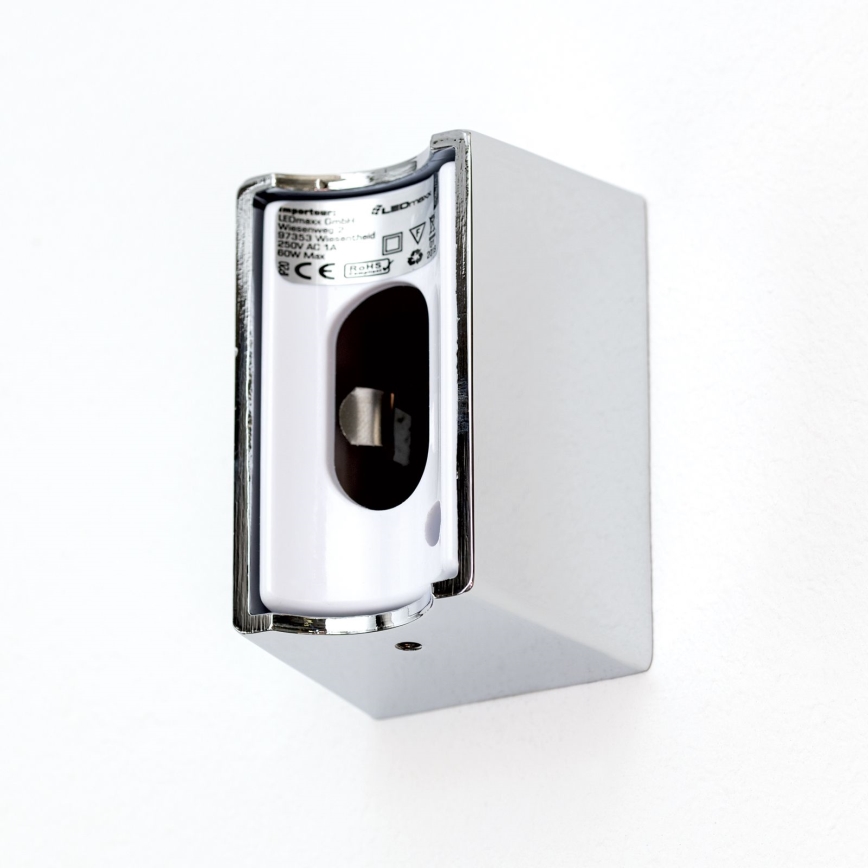 LED Sienas lampa VISAGIST 1xS14d/8W/230V balta