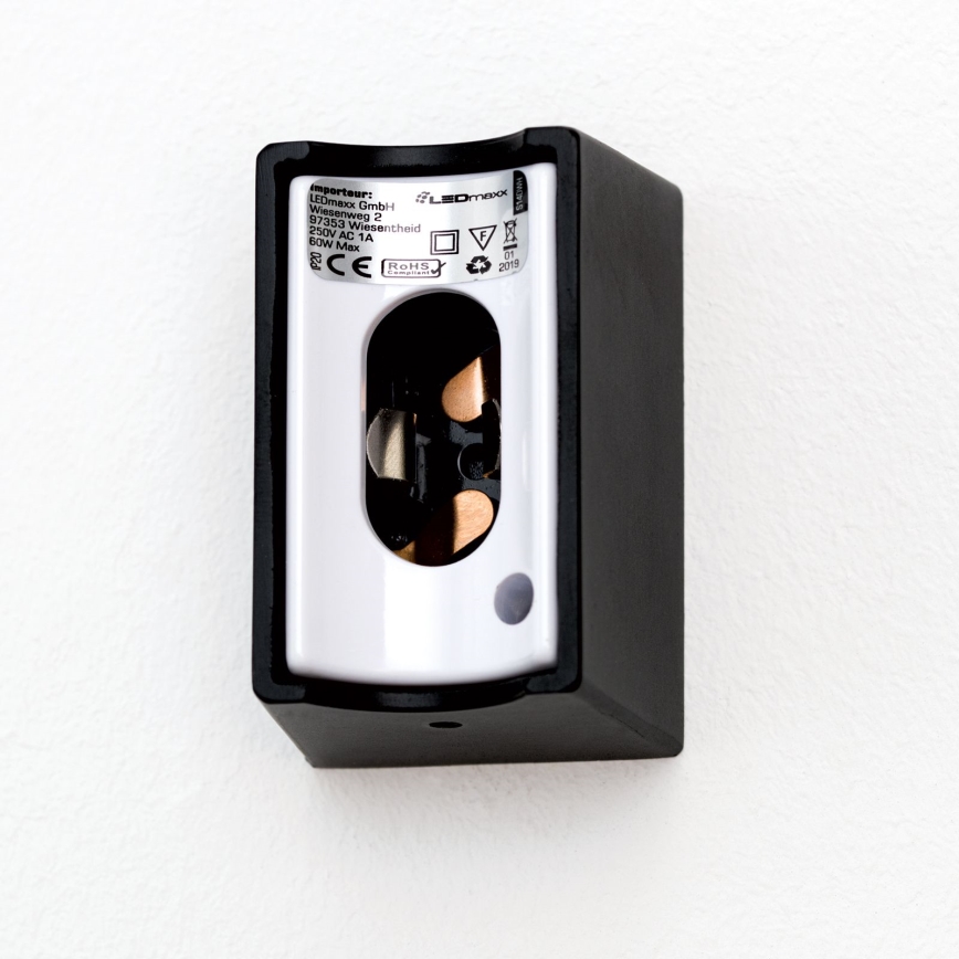 LED Sienas lampa VISAGIST 1xS14d/8W/230V melna