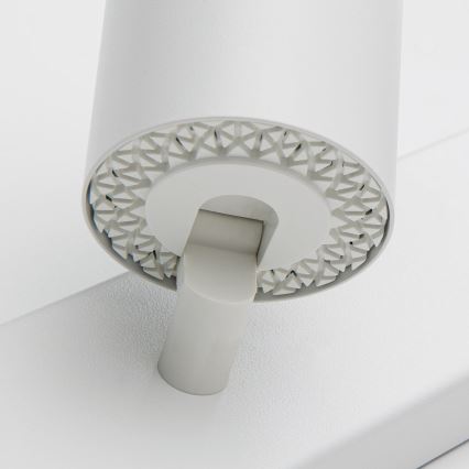 Punktveida gaismeklis SEAN 4xGU10/13W/230V balts