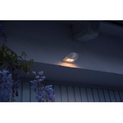 Osram - LED āra sienas gaismeklis ar sensoru DOORLED LED/0,5W/3xAA IP54 sudraba krāsā