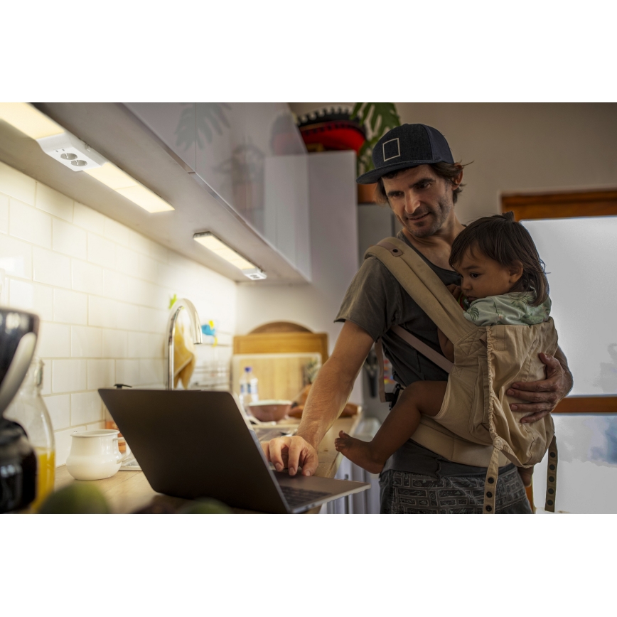 Osram - LED aptumšojams zem skapja gaismeklis ar kontaktligzdām UNDERCABINET LED/10W/230V 3000K 54,8 cm balts