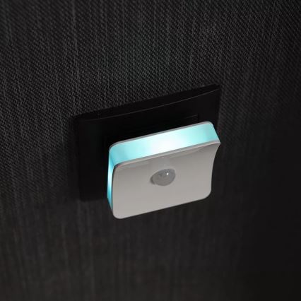 Osram - LED RGB orientējošā gaisma kontaktligzdai ar sensoru LUNETTA LED/0,3W/230V