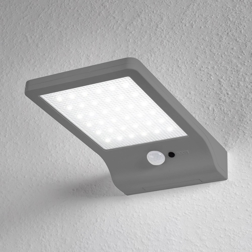 Osram - LED saules sienas gaismeklis ar sensoru DOORLED LED/3W/3,3V 2000 mAh IP44 sudraba