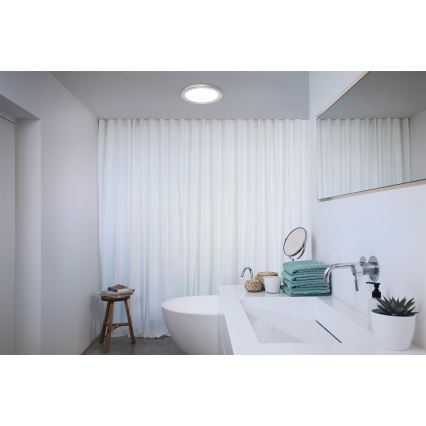 Osram - LED griestu gaismeklis vannas istabai ORBIS DISC LED/22W/230V 3000/4000K Ø 30 cm IP44 matēts hroms
