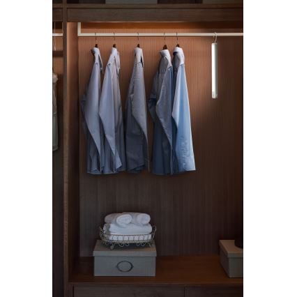 Osram - LED piekaramais orientācijas gaismeklis ar kustību sensoru MOBILE LED/2,35W/5V 1000 mAh balts