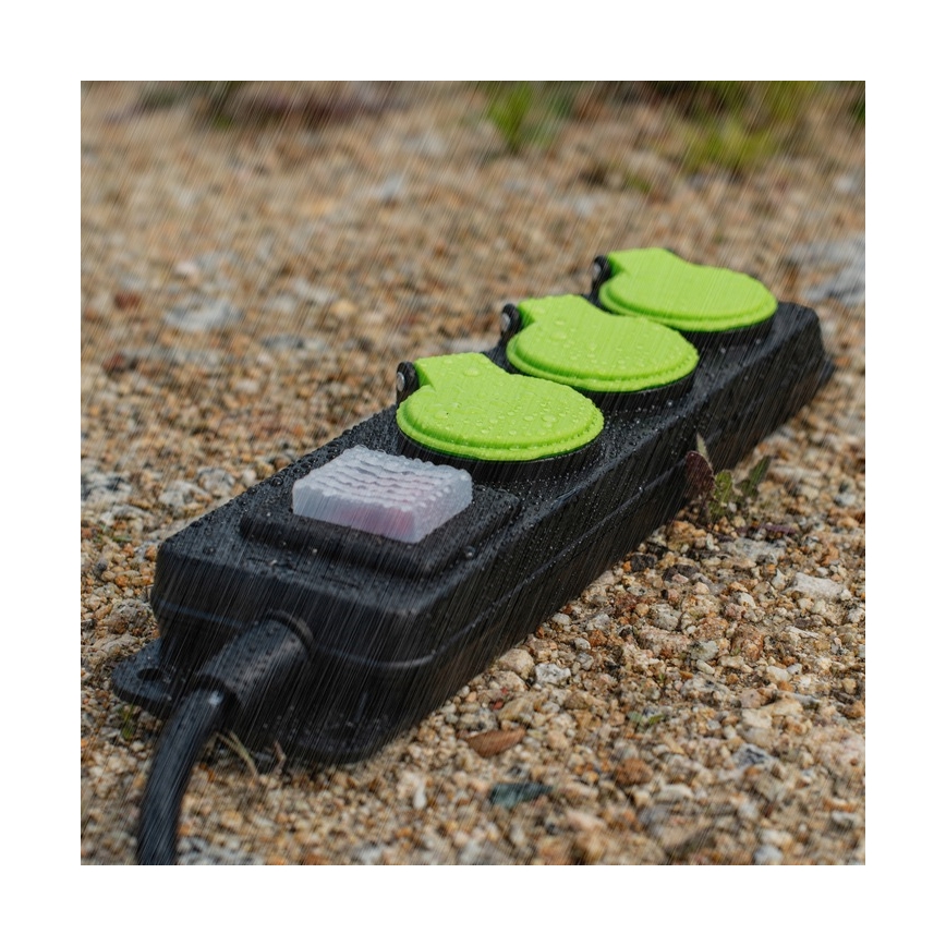 Pagarināšanas kabelis ar slēdzi, 3 kontaktligzdas, 20m, IP44