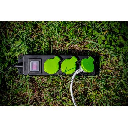 Pagarināšanas kabelis ar slēdzi, 3 kontaktligzdas, 20m, IP44