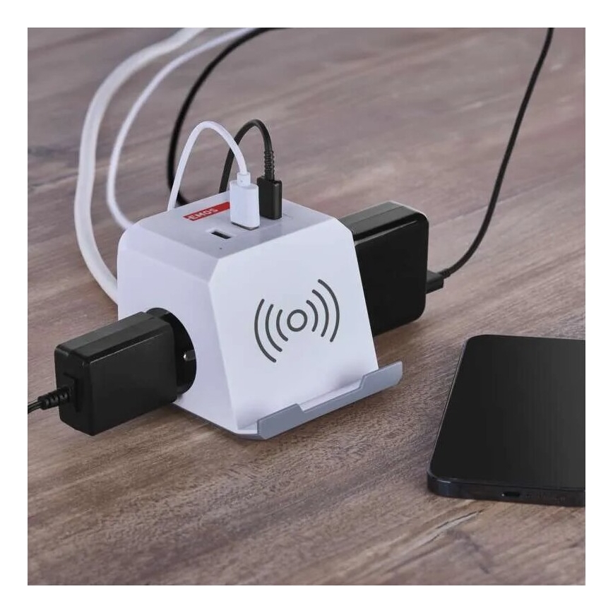 Pagarinātāja vads kubs ar bezvadu lādētāju QI 2Z +2xUSB-A+1xUSB-C 2m balta