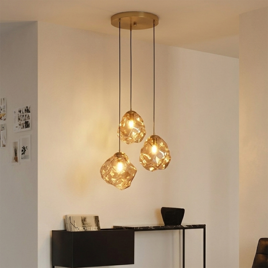 Pakaramā lampa uz vada CRISTAL 3xE14/15W/230V misiņš/dūmakaini bēšs