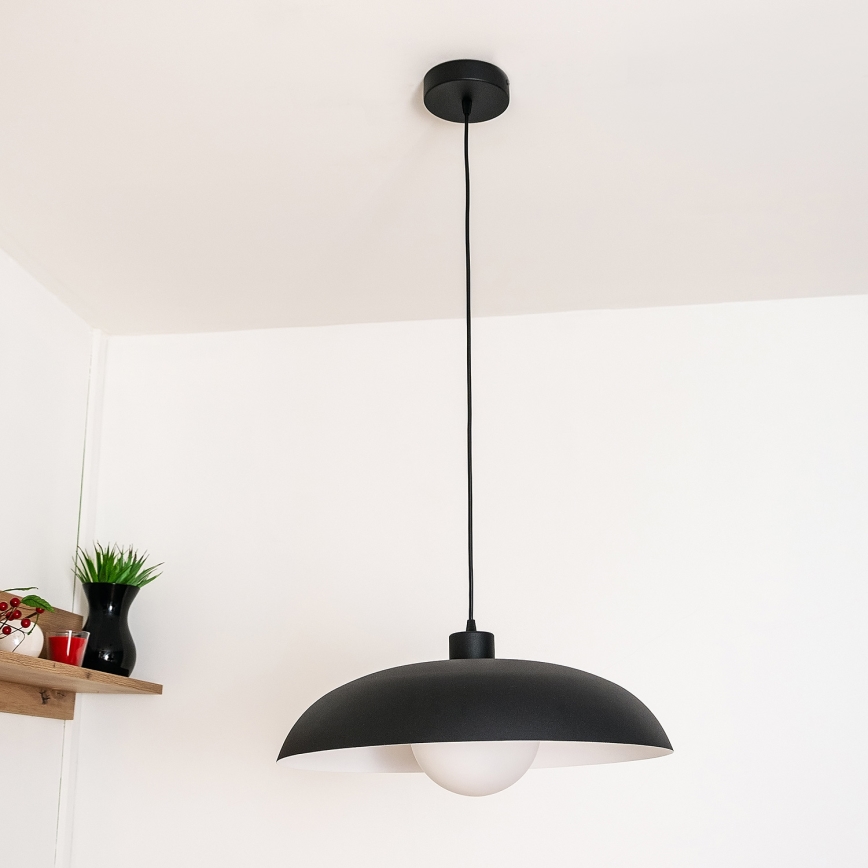 Pakaramā lampa uz vada ECLIPSE 1xE27/15W/230V, melna/balta