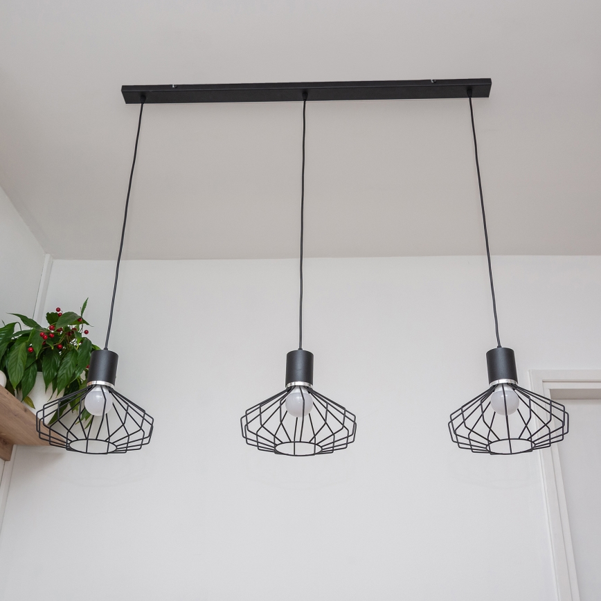 Pakaramā lustra uz vada SOLANO 3xE27/15W/230V melna/spīdīgs hroms