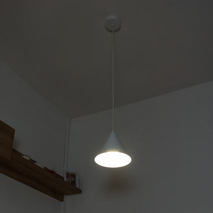 Pakaramais gaismeklis uz vada ETNA II 1xE27/15W/230V Ø 18,5 cm balts