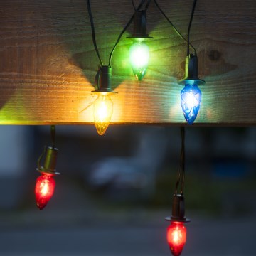 Paplašināma LED āra virtene CONE FILAMENT 20xE10 14m krāsaina/siltā balta IP44, Ražots Čehijā