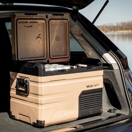 Pārnēsājama automašīnas ledusskapis ar LCD ekrānu 39 l 230V/12V/24V brūna