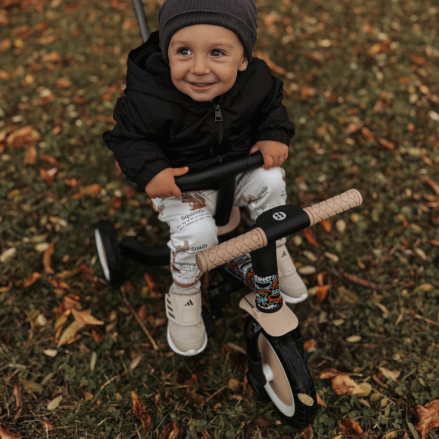 PETITE&MARS - Bērnu trīsritenis 5-in-1 TURBO LIMITED City Beat