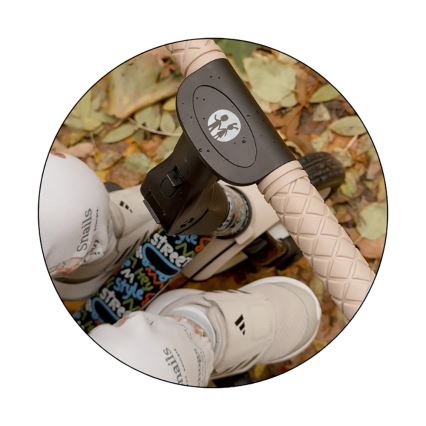 PETITE&MARS - Bērnu trīsritenis 5-in-1 TURBO LIMITED City Beat