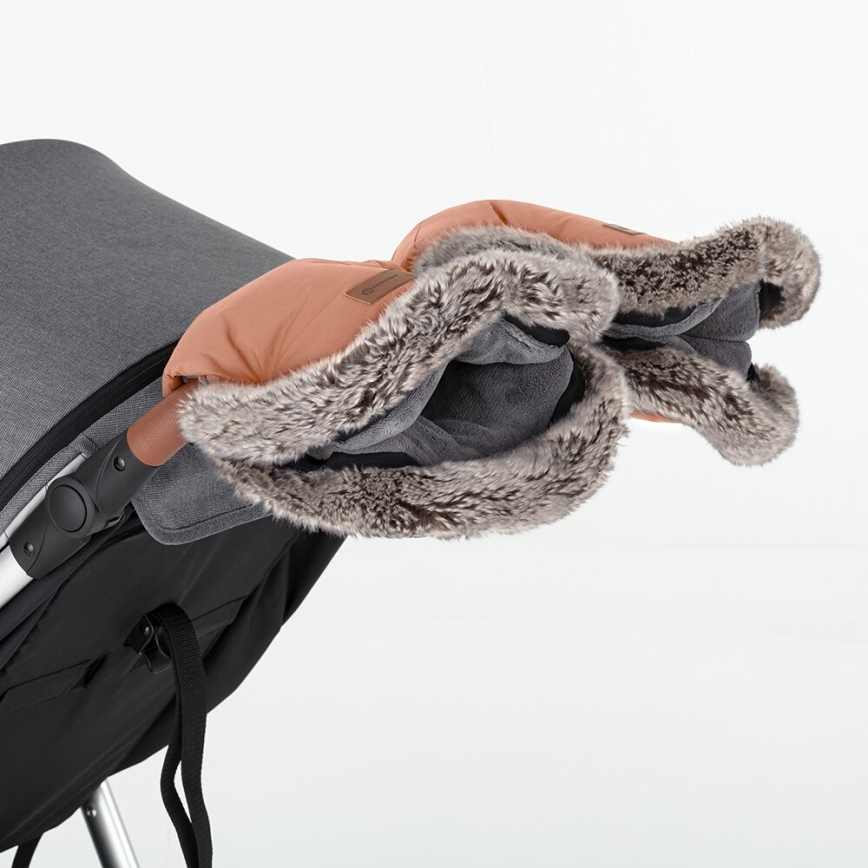PETITE&MARS - KOMPLEKTS Bērnu ratu maiss 4in1 ARCTIC + stroller roka muffs FURRY Pastel Peach