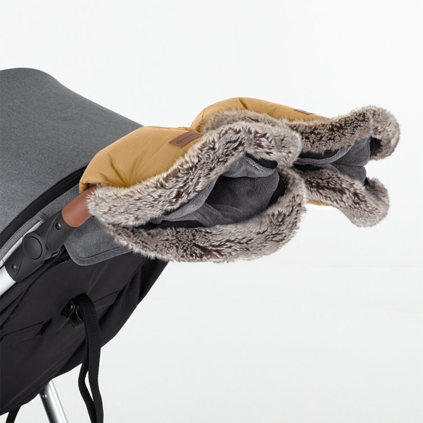 PETITE&MARS - KOMPLEKTS Bērnu ratu maiss 4in1 COMFY + stroller roka muffs FURRY Elegant Caramel