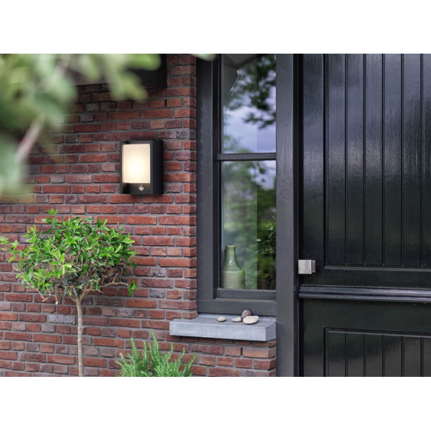 Philips - LED Āra sienas lampa ar sensoru LED/6W 2700K IP44