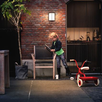 Philips - LED āra sienas gaismeklis LED/6W IP44