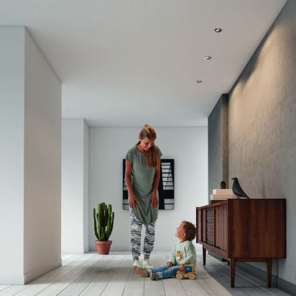 Philips - Komplekts 3x LED RGBW regulējams iebūvējams griestu gaismeklis 1xGU10/4,8W/230V matēts hroms + tālvadība