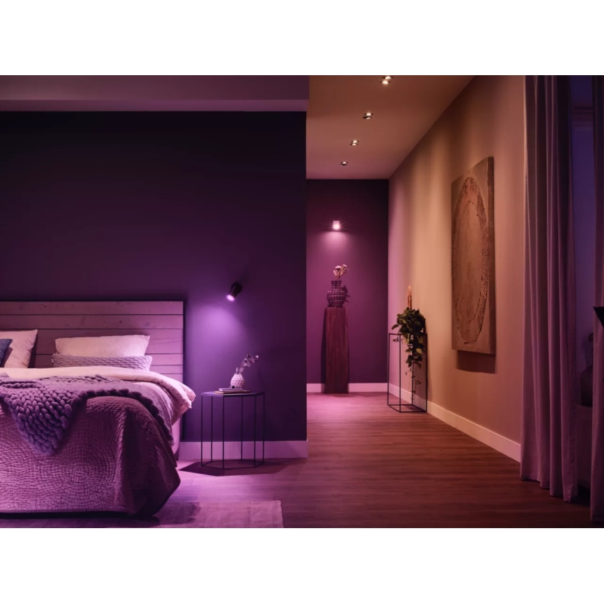 Bāzes komplekts Philips Hue WHITE AND COLOR AMBIANCE — 3x GU10 (4,2 W), 2000–6500 K; komplektā Hue Bridge un dimmeris