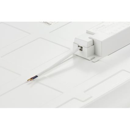 Philips - LED Iegremdējams panelis LED/34W/230V 4000K UGR&lt;22 IP40