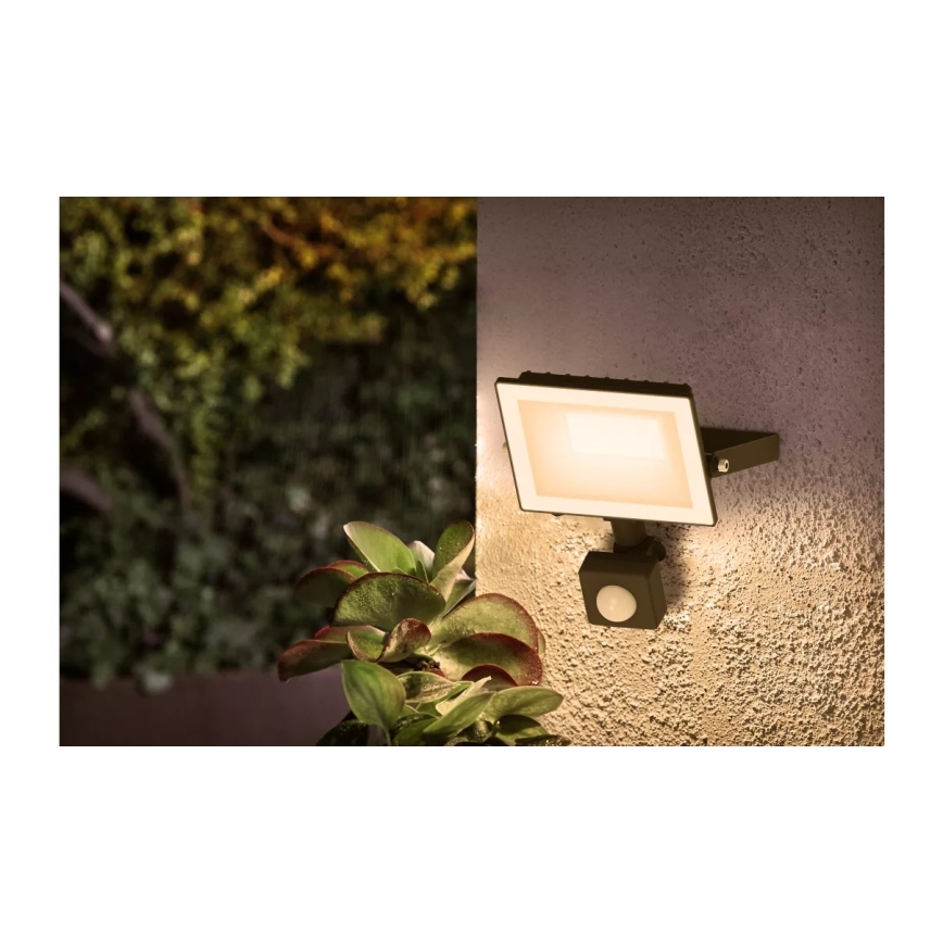 Philips - LED reflektors ar sensoru LOIS LED/20W/230V IP65 3000K