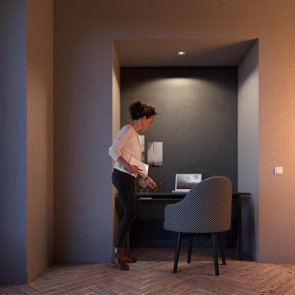 Philips - LED RGBW ar regulējamu spilgtumu iebūvējamais griestu gaismeklis DONEGAL 1xGU10/4,8W/230V + tālvadības pults