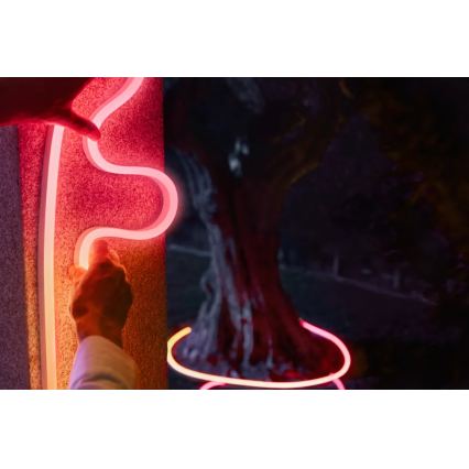 Philips - LED RGBW aptumšojama āra lente Hue NEON 5m LED/30W/230V 2200-6500K IP67 + kustību sensors