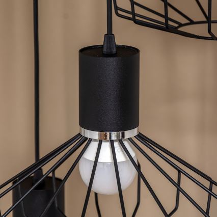 Piekaramā lustra SOLANO uz kabeļa 3x E27/15W/230V melna/spīdīgs hroms