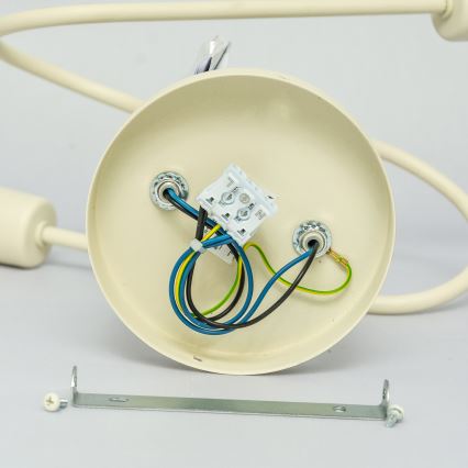 Piestiprināma lustra OXFORD 2xE27/15W/230V krēmkrāsā