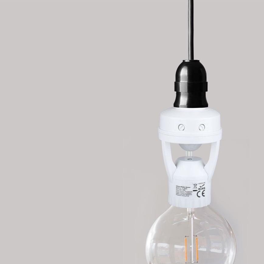PIR sensors E27 spuldzei balta