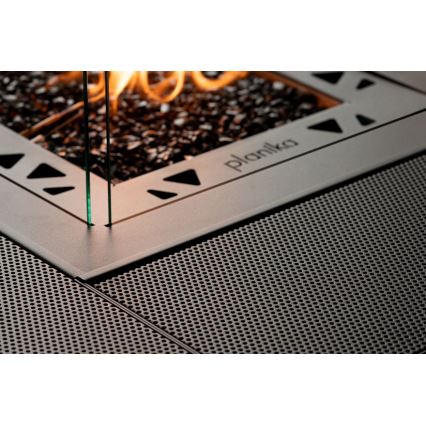 Planika - Āra gāzes kamīns 79,7x90 cm 10kW 1xAAA melna + aizsargapvalks