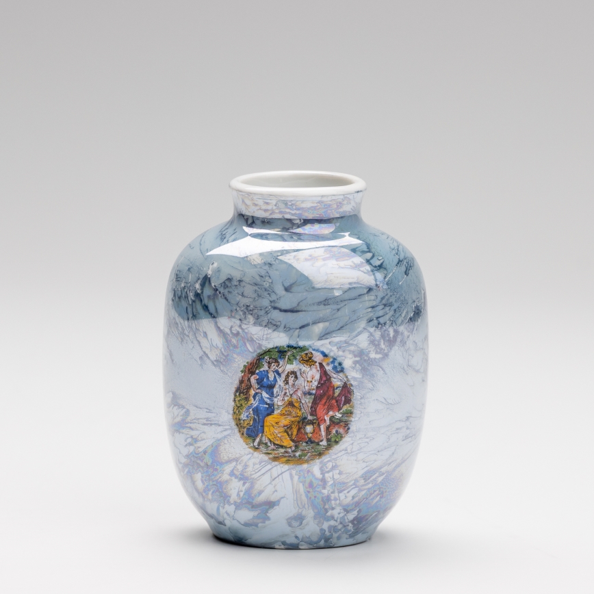 Porcelāns vāze 12,5x9 cm perlamutra zila grācijas
