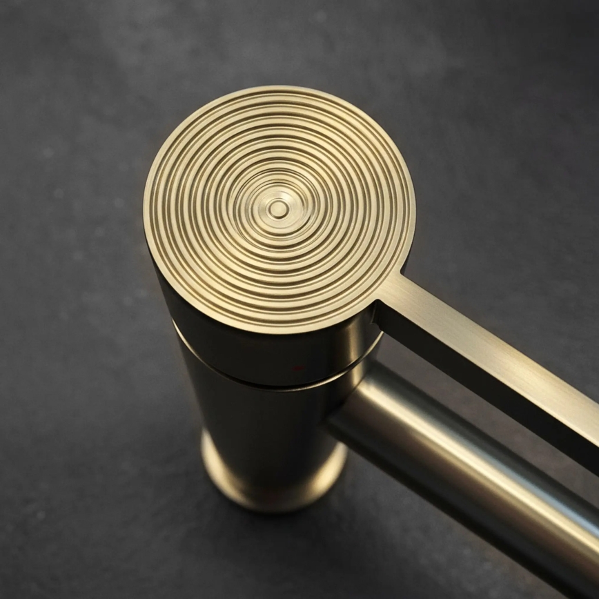 REA-B6444 - Izlietnes jaucējkrāns FOSTER 18,2 cm zelta