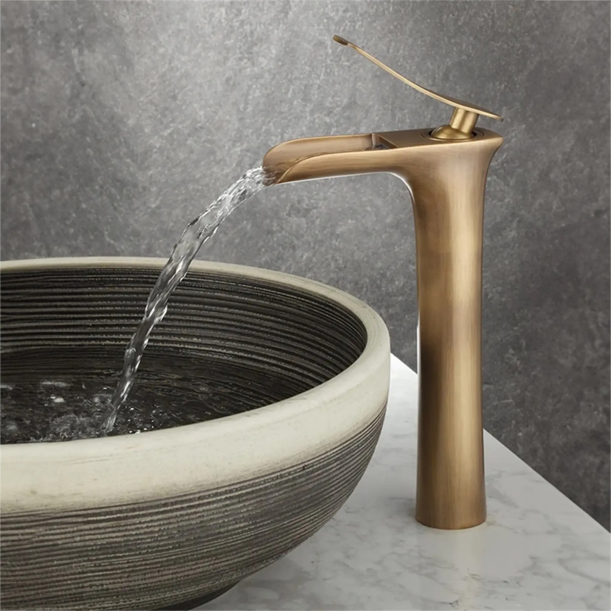 REA-B8120 - Izlietnes jaucējkrāns LAGUNA 30 cm, matēta zelta