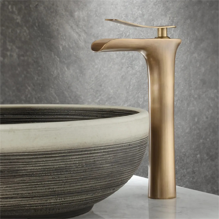 REA-B8120 - Izlietnes jaucējkrāns LAGUNA 30 cm, matēta zelta