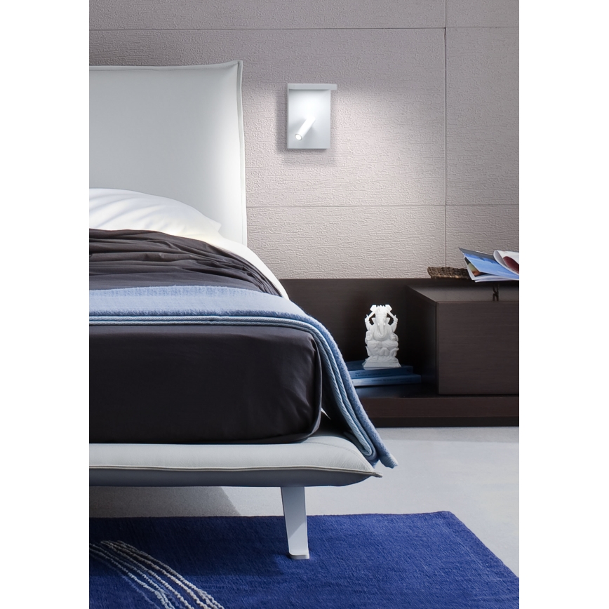Redo 01-1499 - LED Sienas starmetis AGOS LED/6W/230V + LED/3,2W USB balta