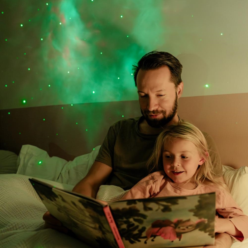 Retlux - LED bērnu projektors 230V astronauts 23,3 cm + tālvadības pults