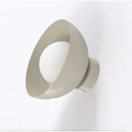 Sienas gaismeklis BIBI 1xG9/8W/230V bēšs