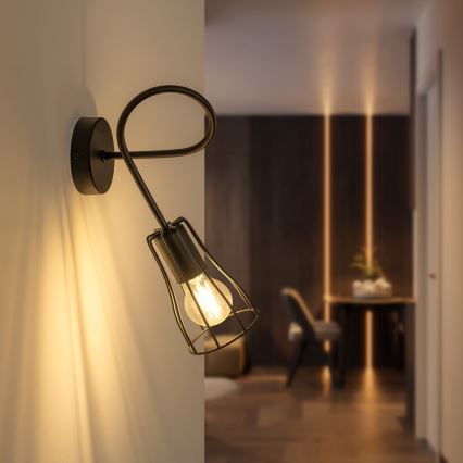 Sienas gaismeklis OXFORD 1xE27/15W/230V