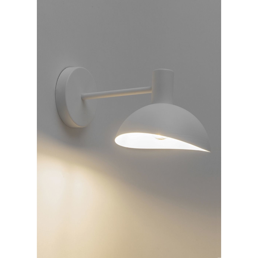 Sienas lampa ARTIS 1xE14/40W/230V balta