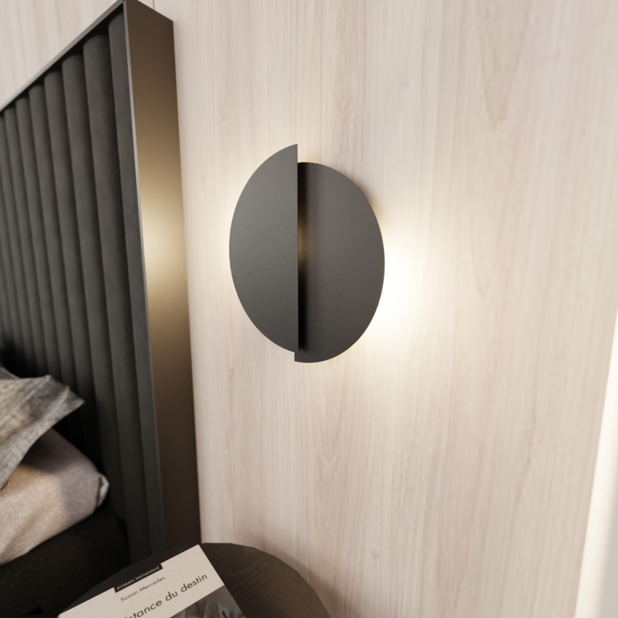 Sienas lampa FORM 1xG9/8W/230V melna