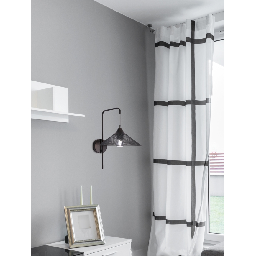 Sienas lampa KIRUNA 1xE27/40W/230V melna
