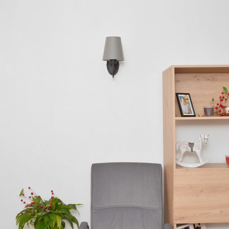 Sienas lampa MALBO 1xE27/15W/230V pelēka/melna